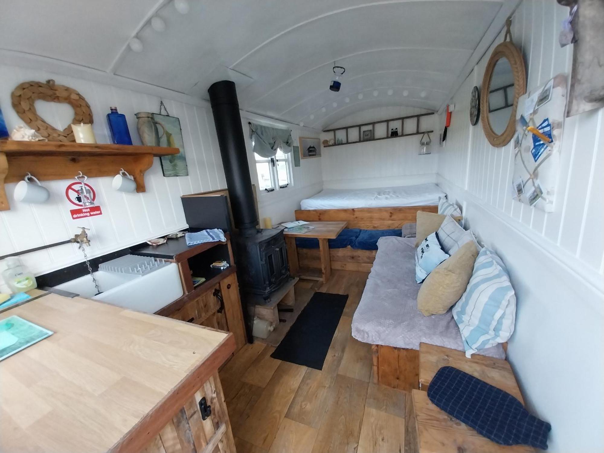 Meadowbeck - Shepherd Huts Fylingdales 외부 사진