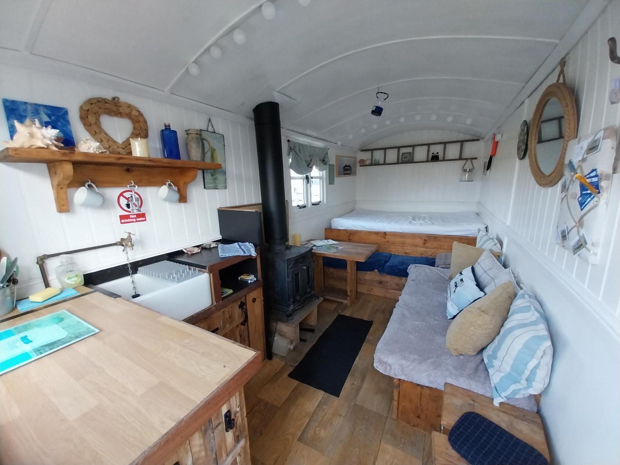 Meadowbeck - Shepherd Huts Fylingdales 외부 사진