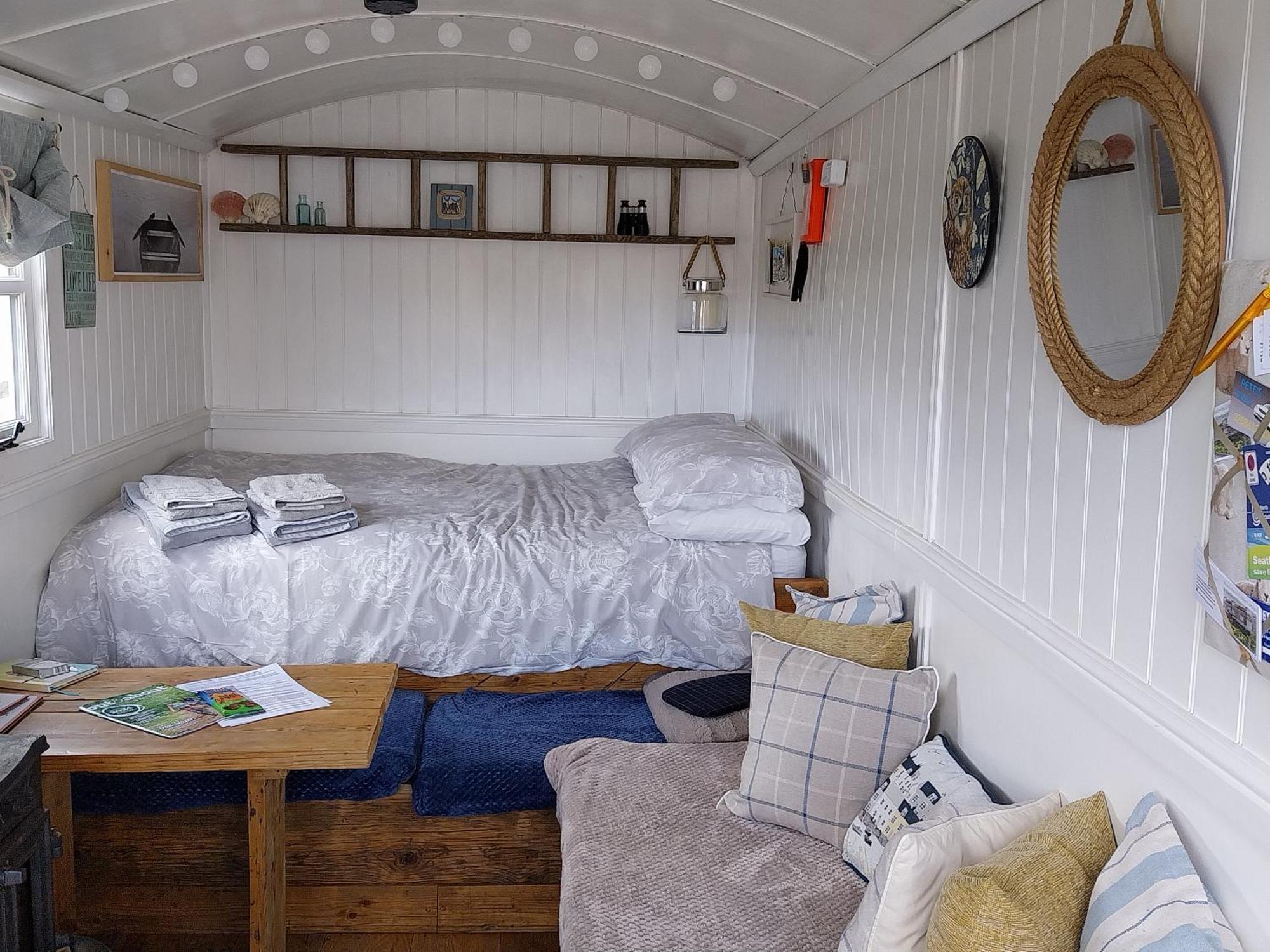 Meadowbeck - Shepherd Huts Fylingdales 외부 사진