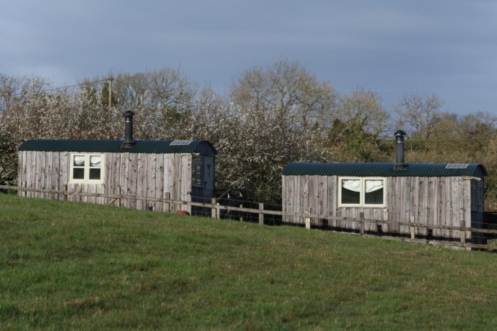 Meadowbeck - Shepherd Huts Fylingdales 외부 사진